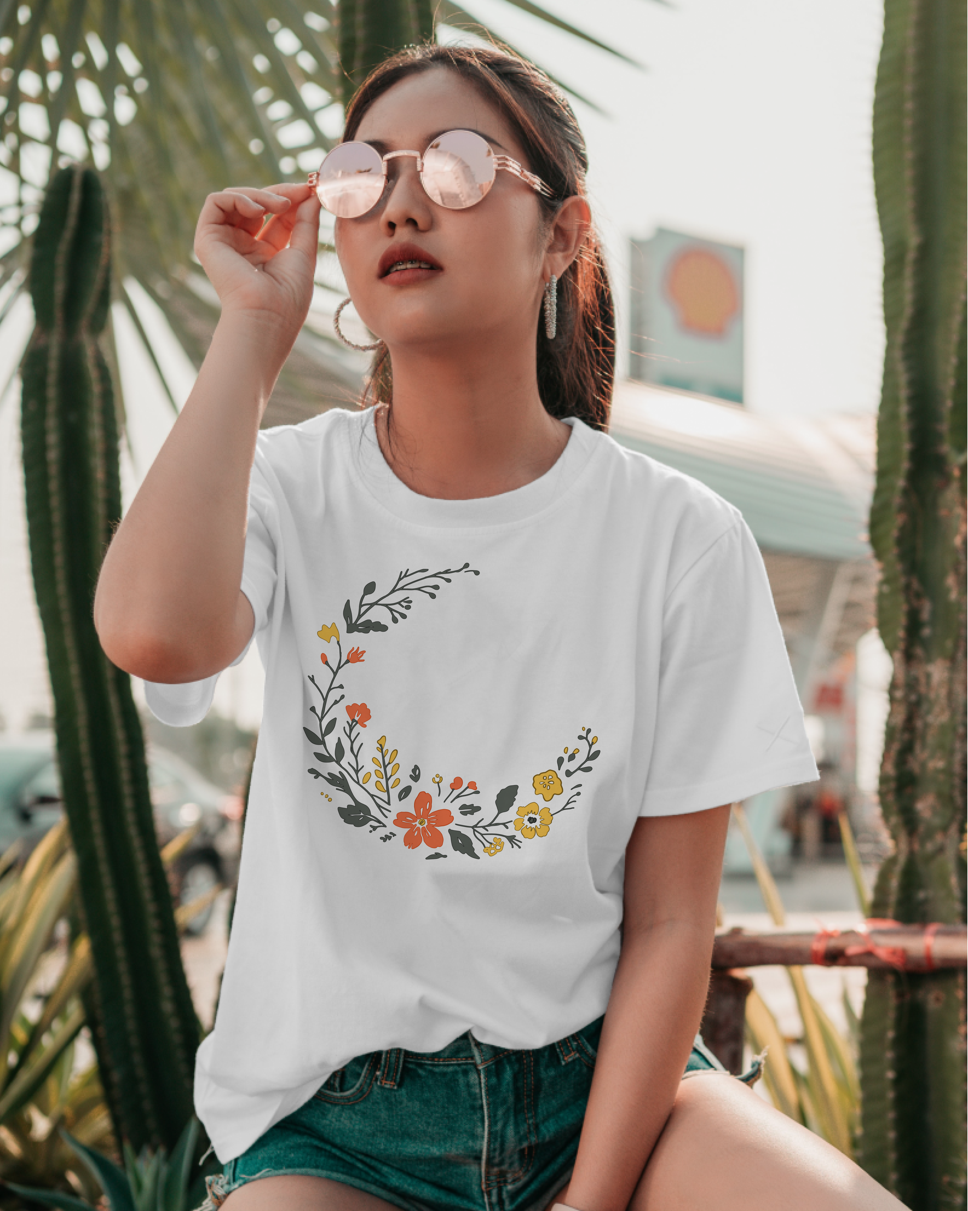 Floral print white tshirt
